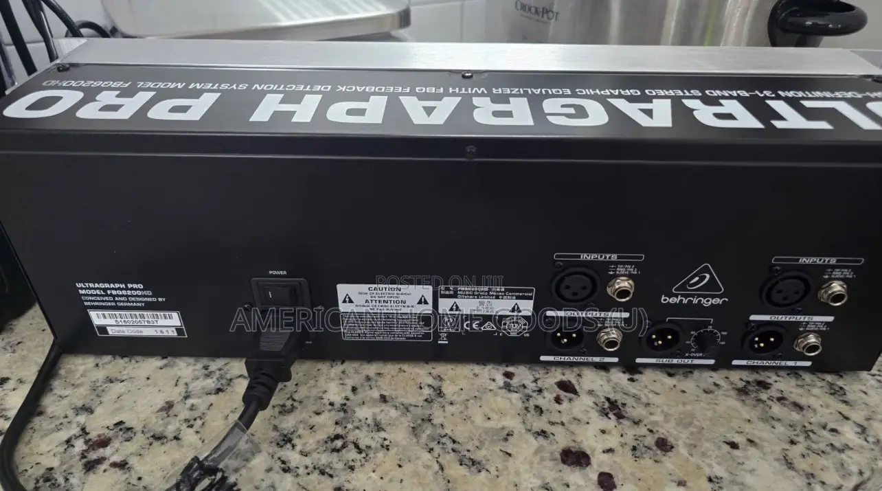 Professional 31 Band Stereo EQ Berhinger Ultragraph Pro FBQ6200HD.