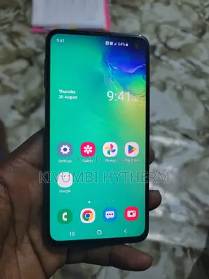 Samsung Galaxy S10e 128 GB Black