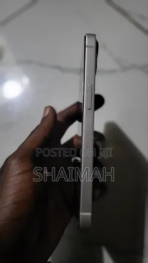 Apple iPhone 13 128 GB White