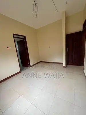 10bdrm House in Makindye for rent