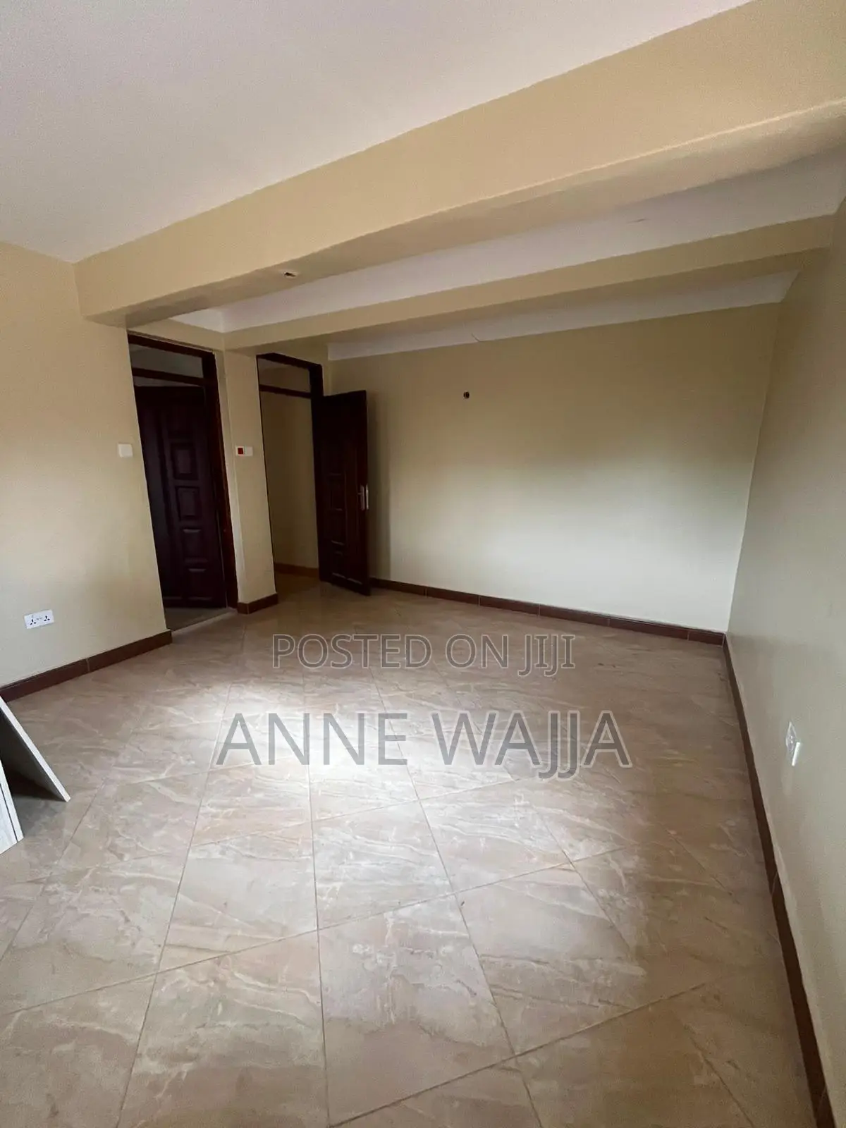 10bdrm House in Makindye for rent