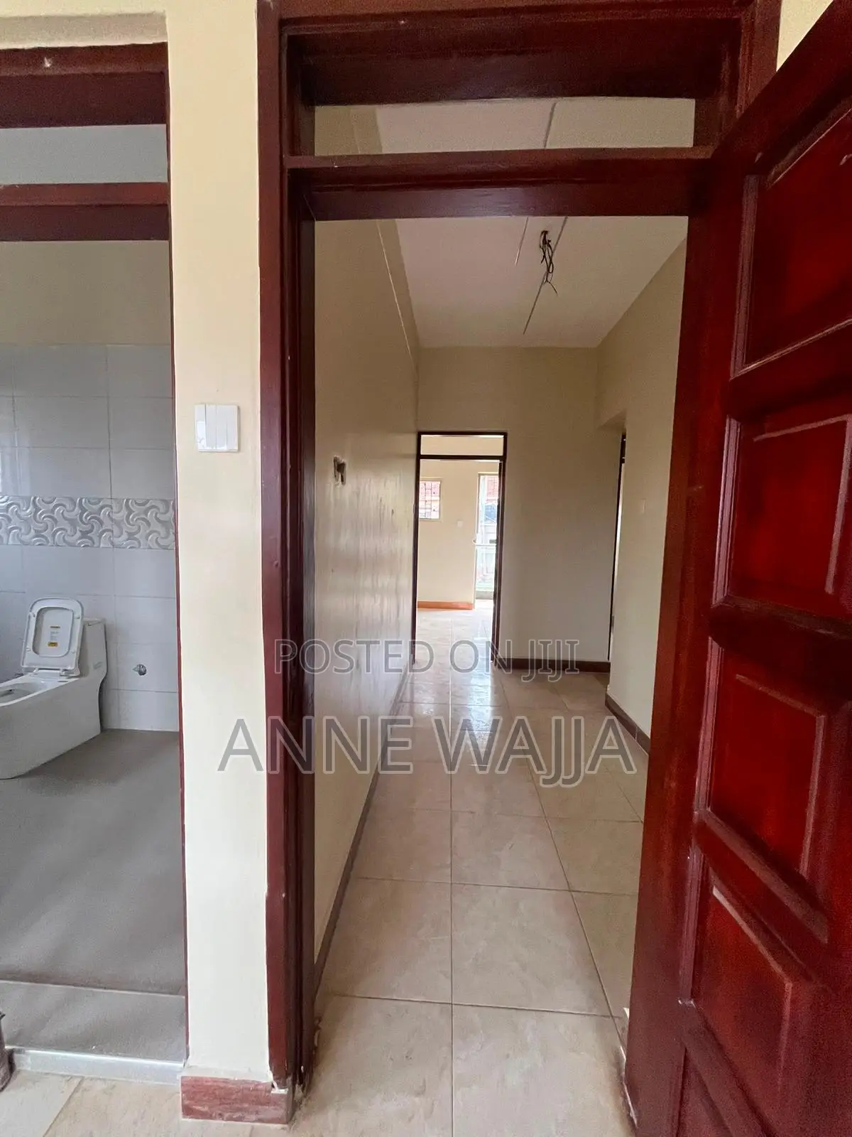 10bdrm House in Makindye for rent