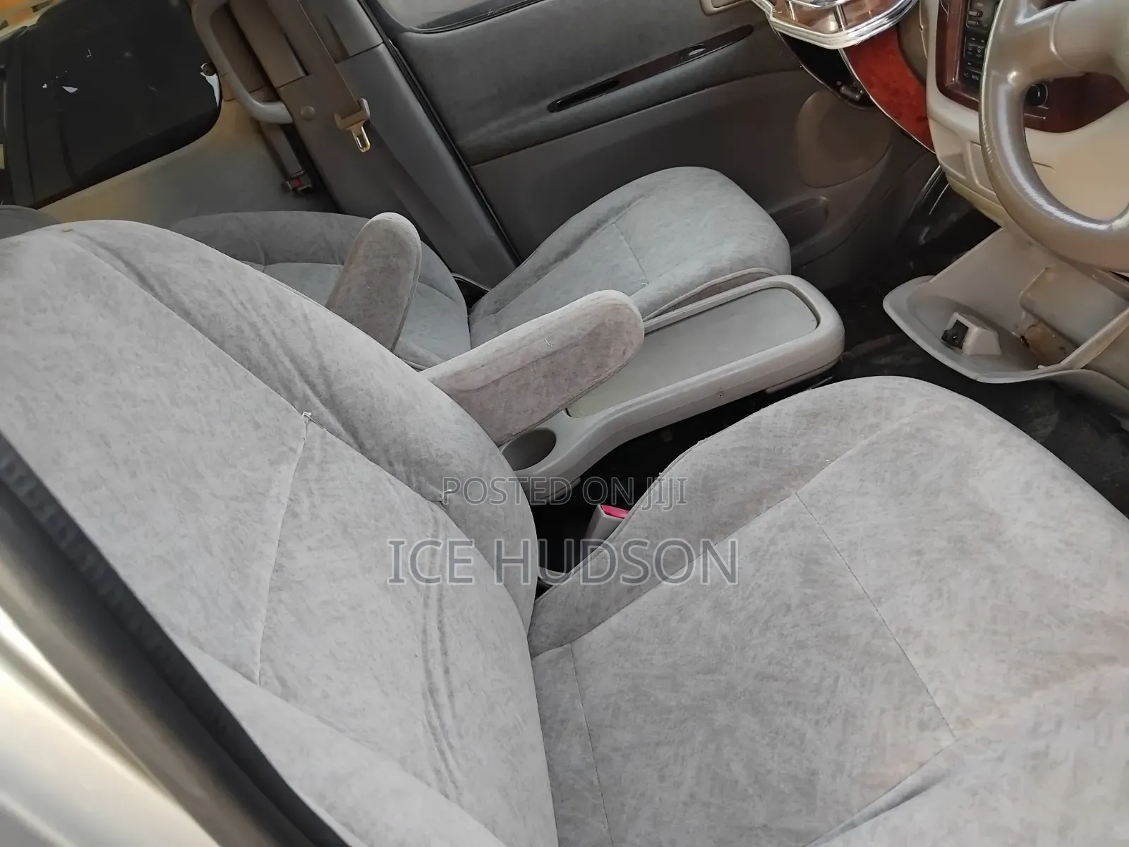 Toyota Regius 1998 Gray