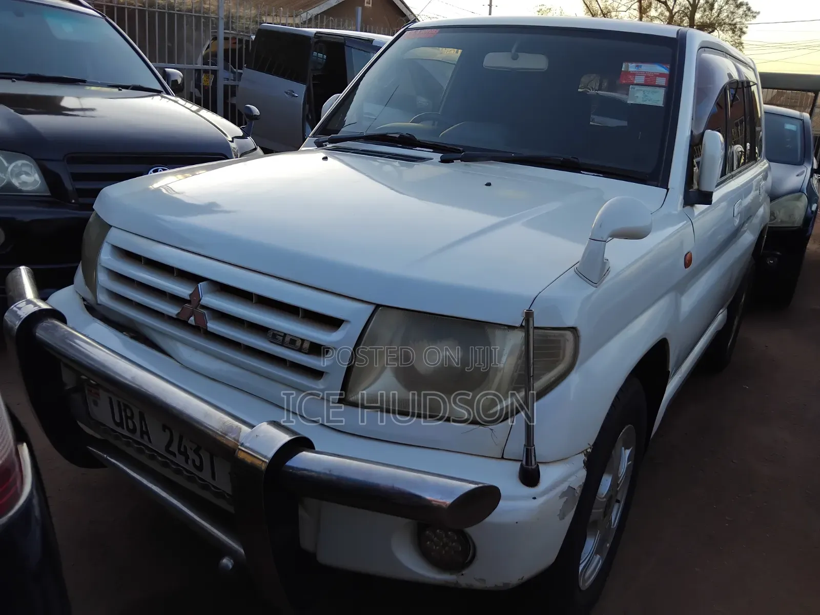 Mitsubishi Pajero IO 2004 White