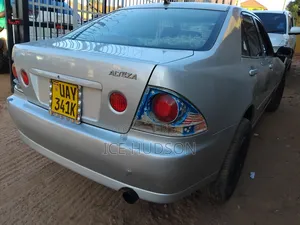 Toyota Altezza 2004 Silver