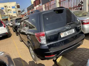 Subaru Forester 2010 Black