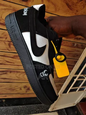 Brand New Sneaker Good for Things School or Drip