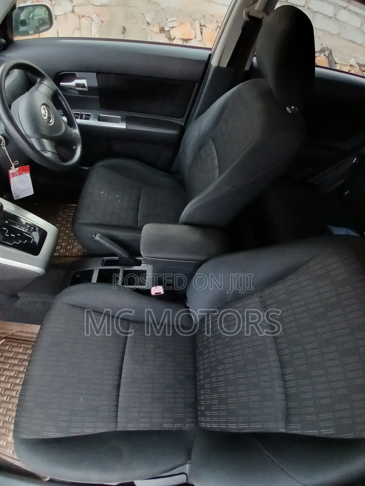Toyota Corolla Rumion 2011 Silver