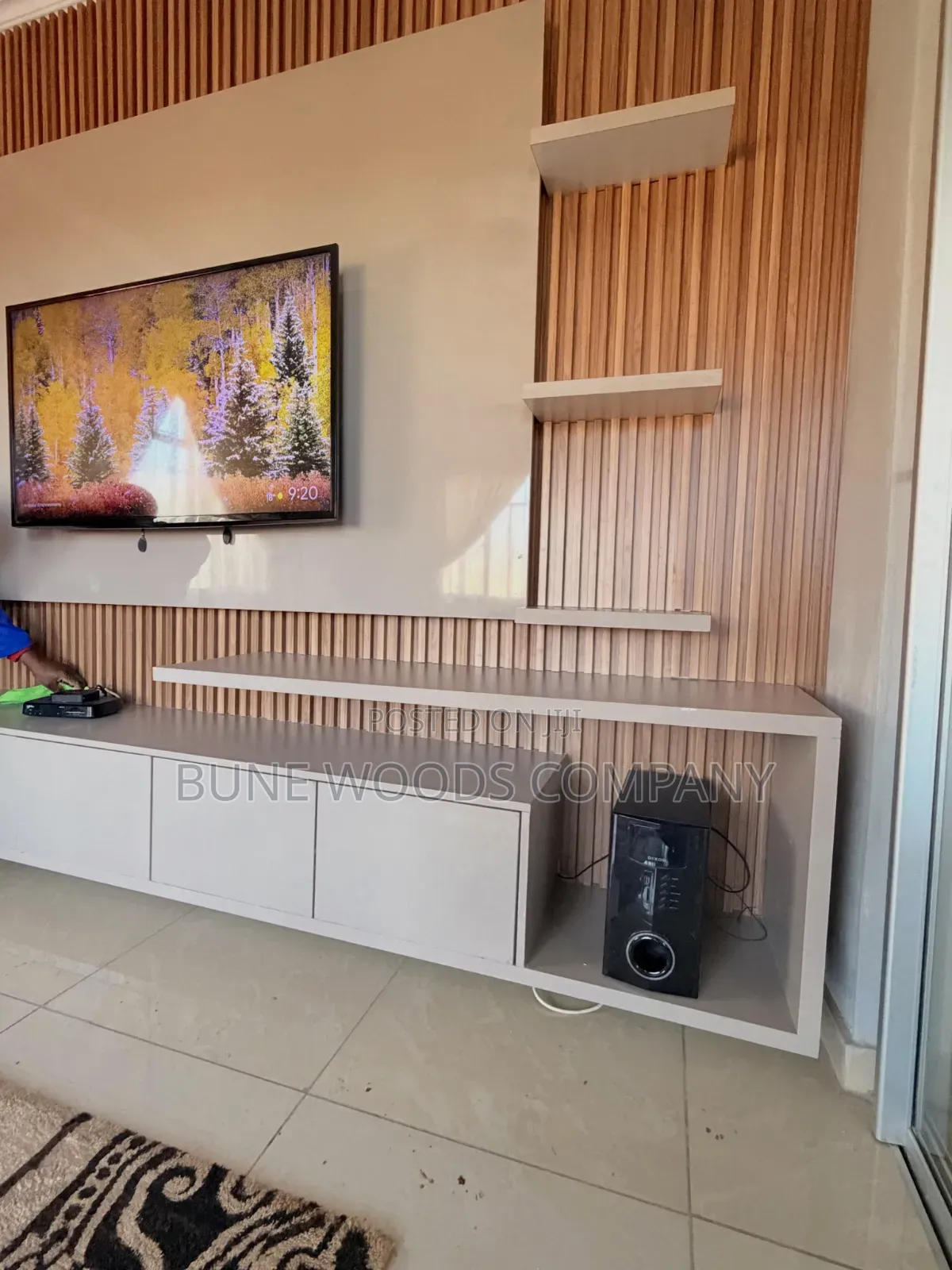 TvWall Unit