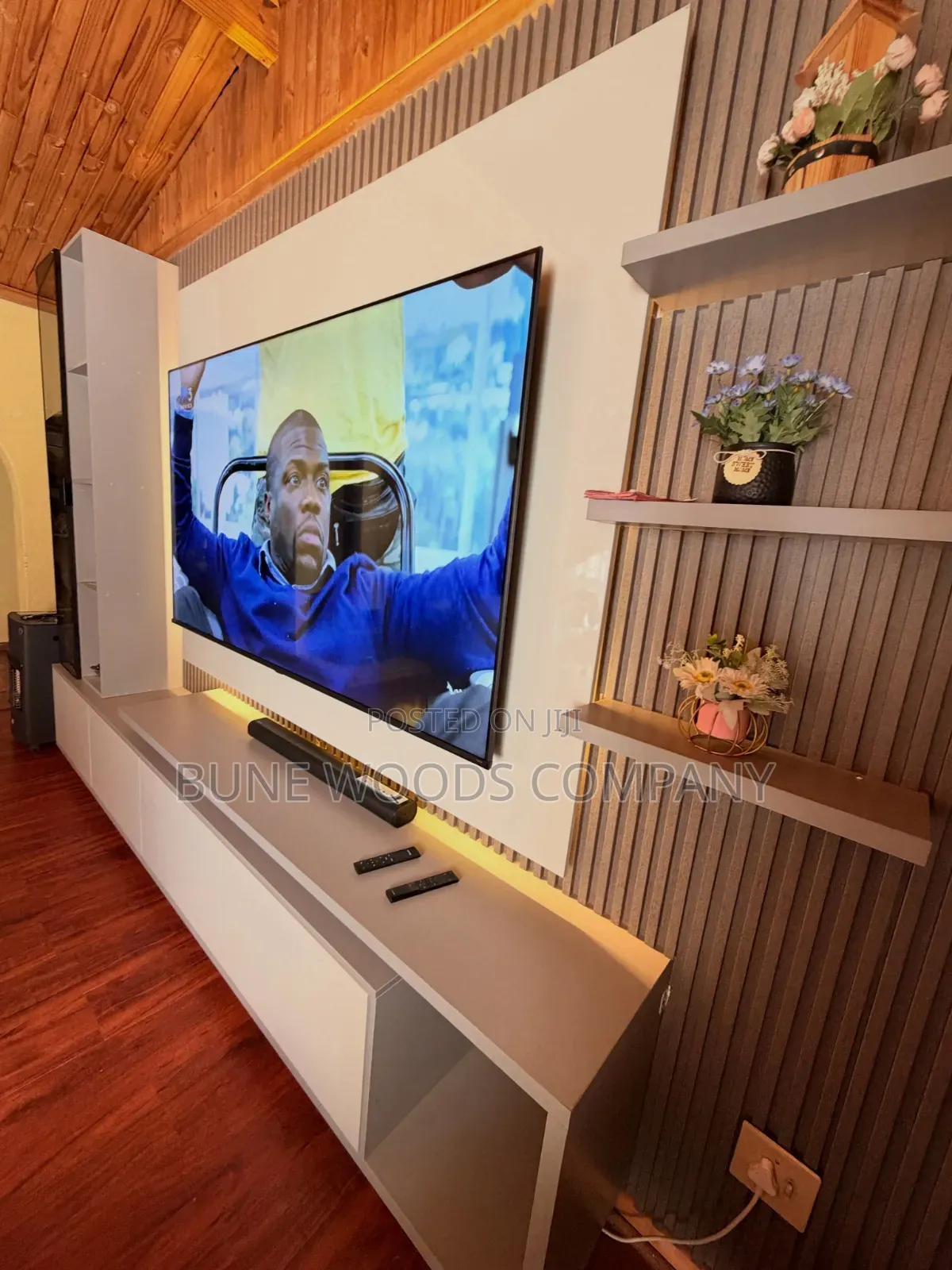 TvWall Unit
