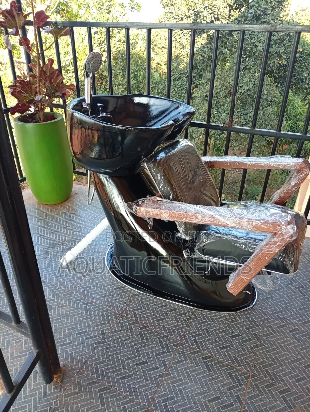 Saloon Sink