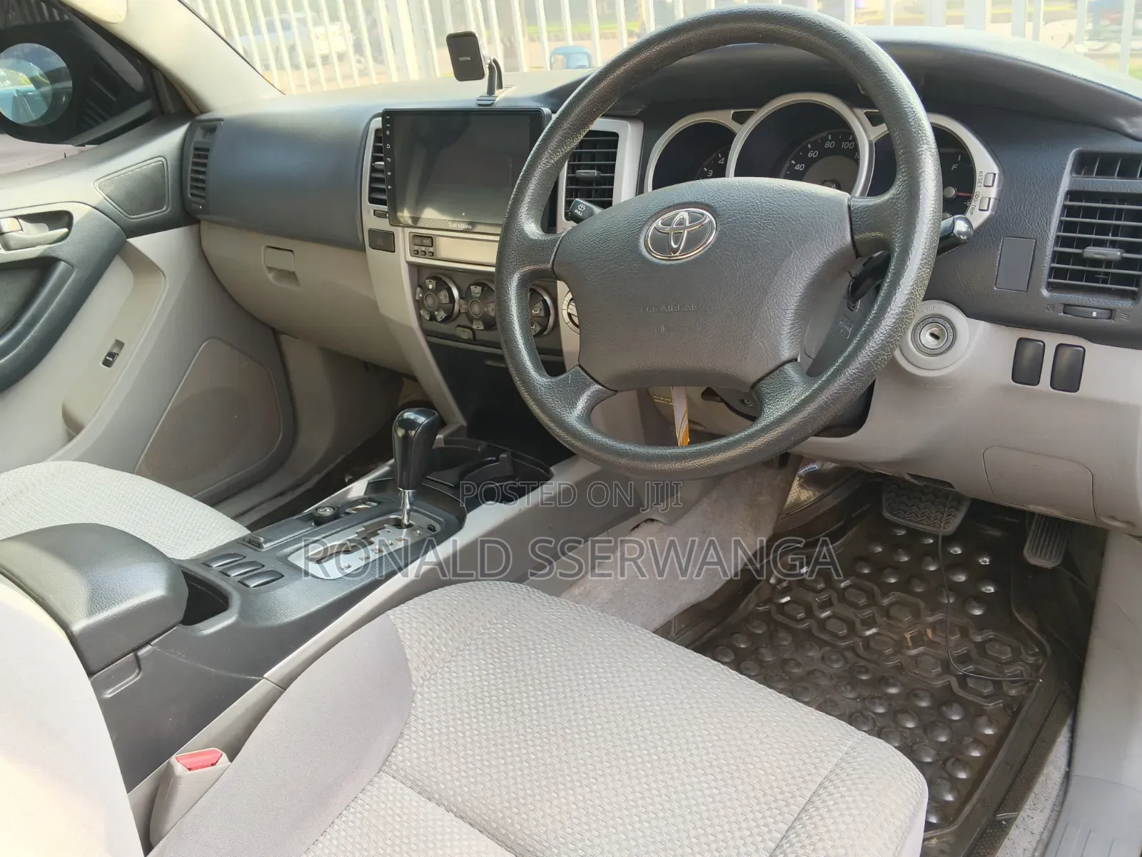Toyota Hilux Surf 2004