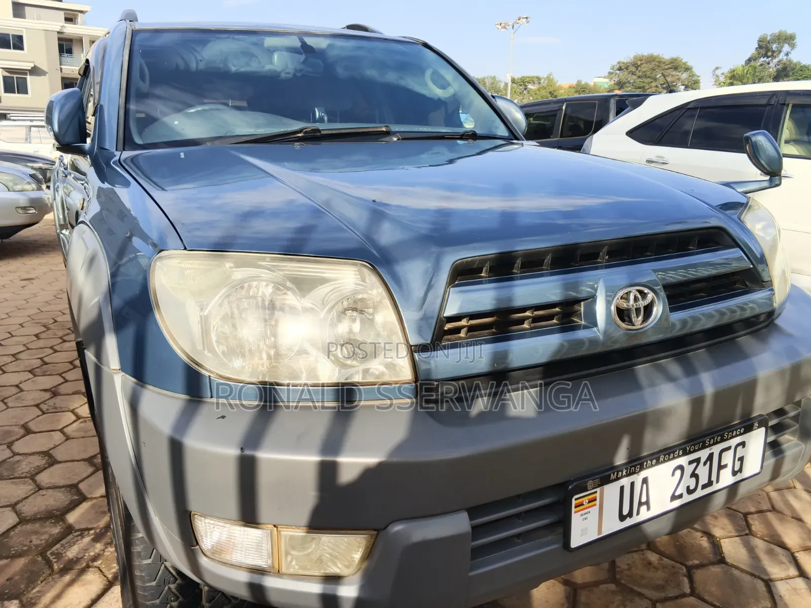 Toyota Hilux Surf 2004