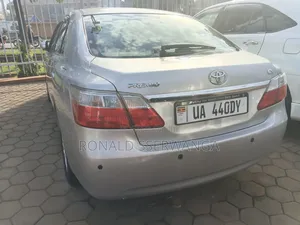 Toyota Noah 2010 Silver