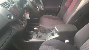 Toyota RAV4 2010 Silver