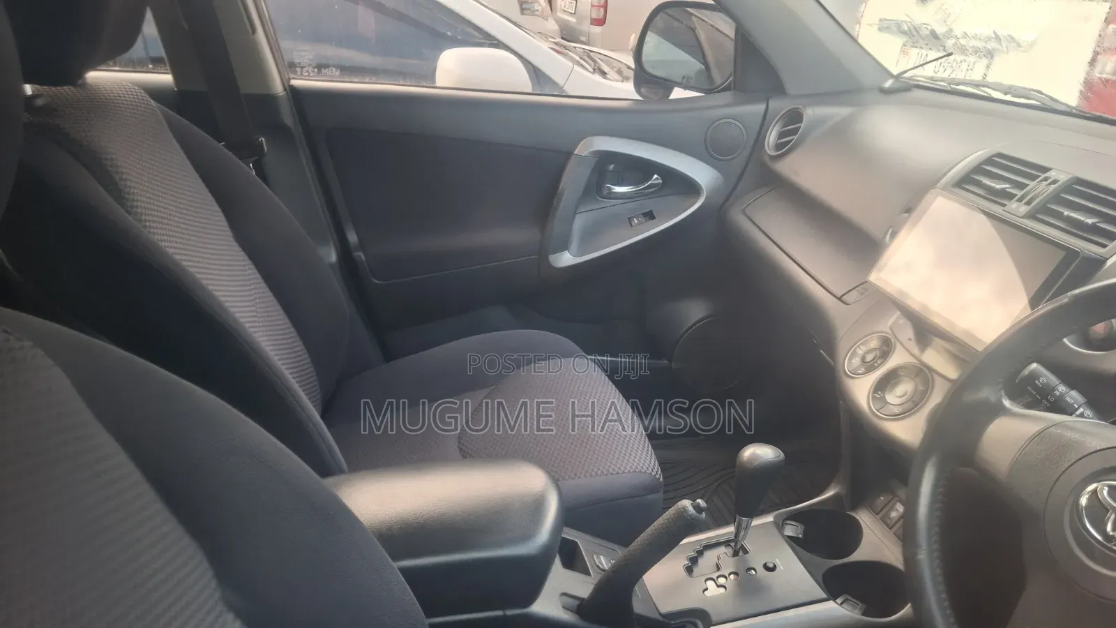 Toyota RAV4 2011 Silver