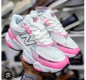 MKH Sneakers