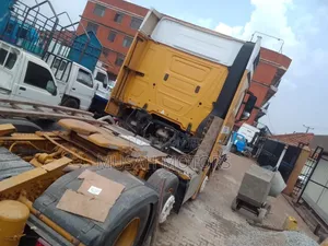 Actros 2545 Head