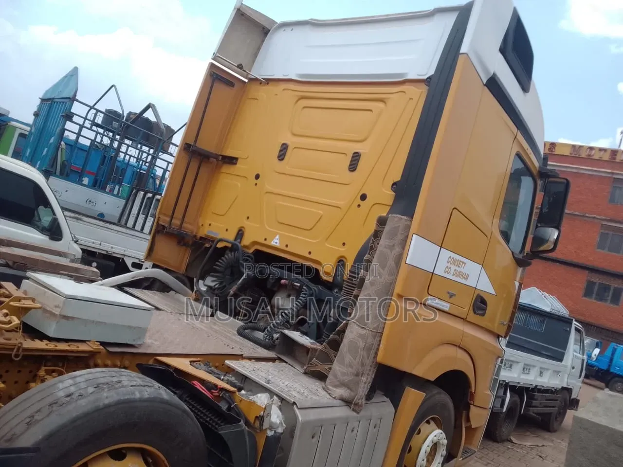 Actros 2545 Head