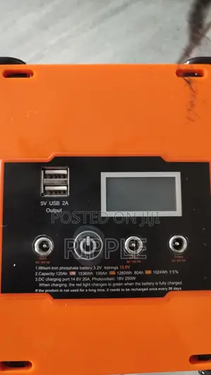 70Ah 12.8V LiFePO4 Solar Battery 896Wh With USB & DC Output