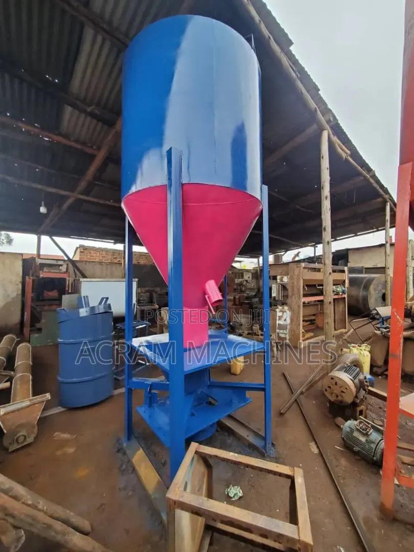 Animals Feed Mixer