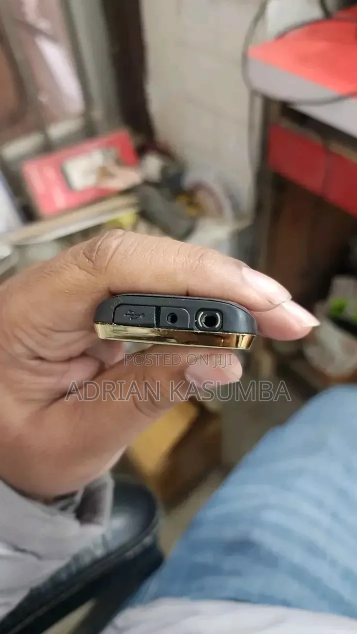 New Nokia 2700 classic Black
