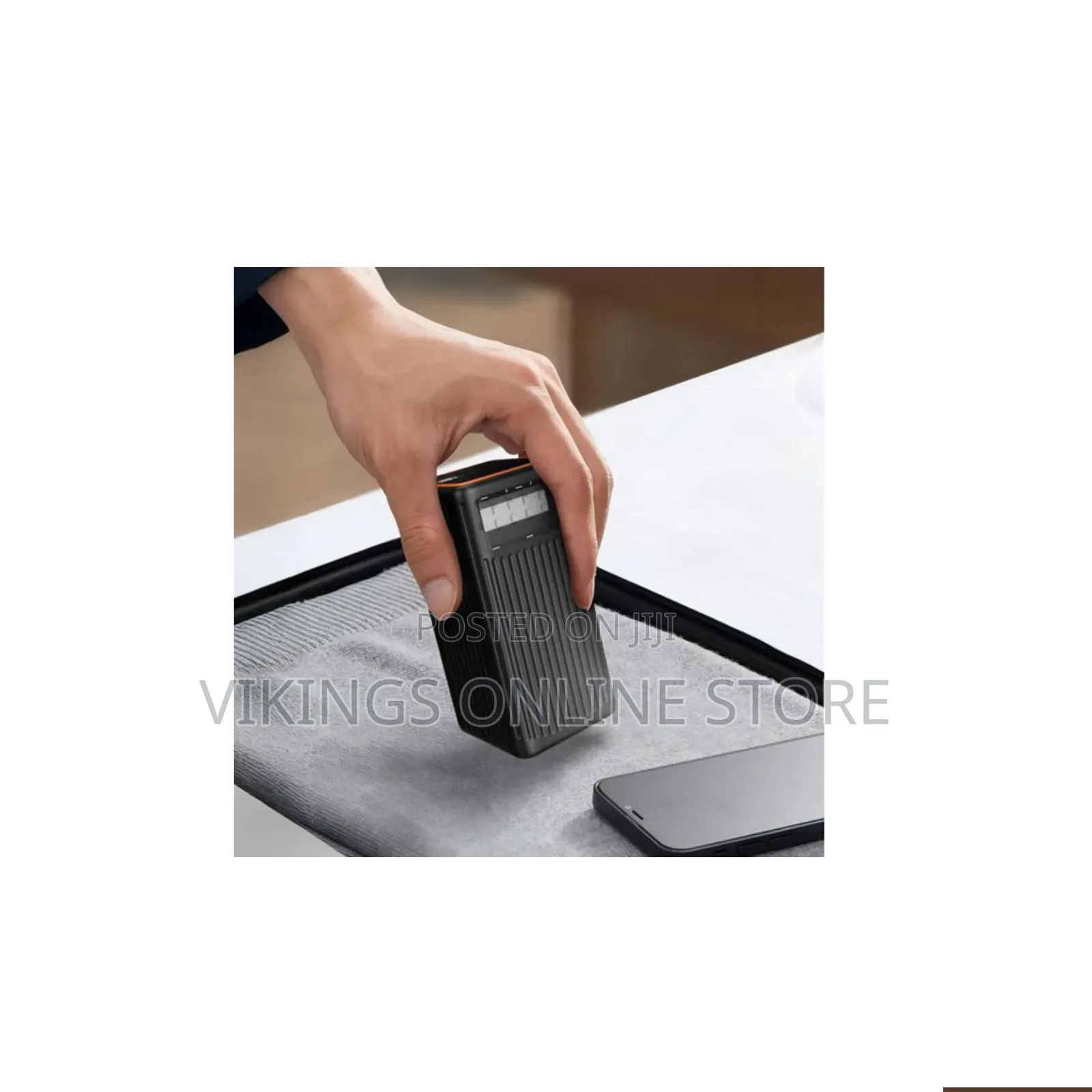 60000mAh 65W Power Bank a Vertical Ribbed Texture Built-in LED Display