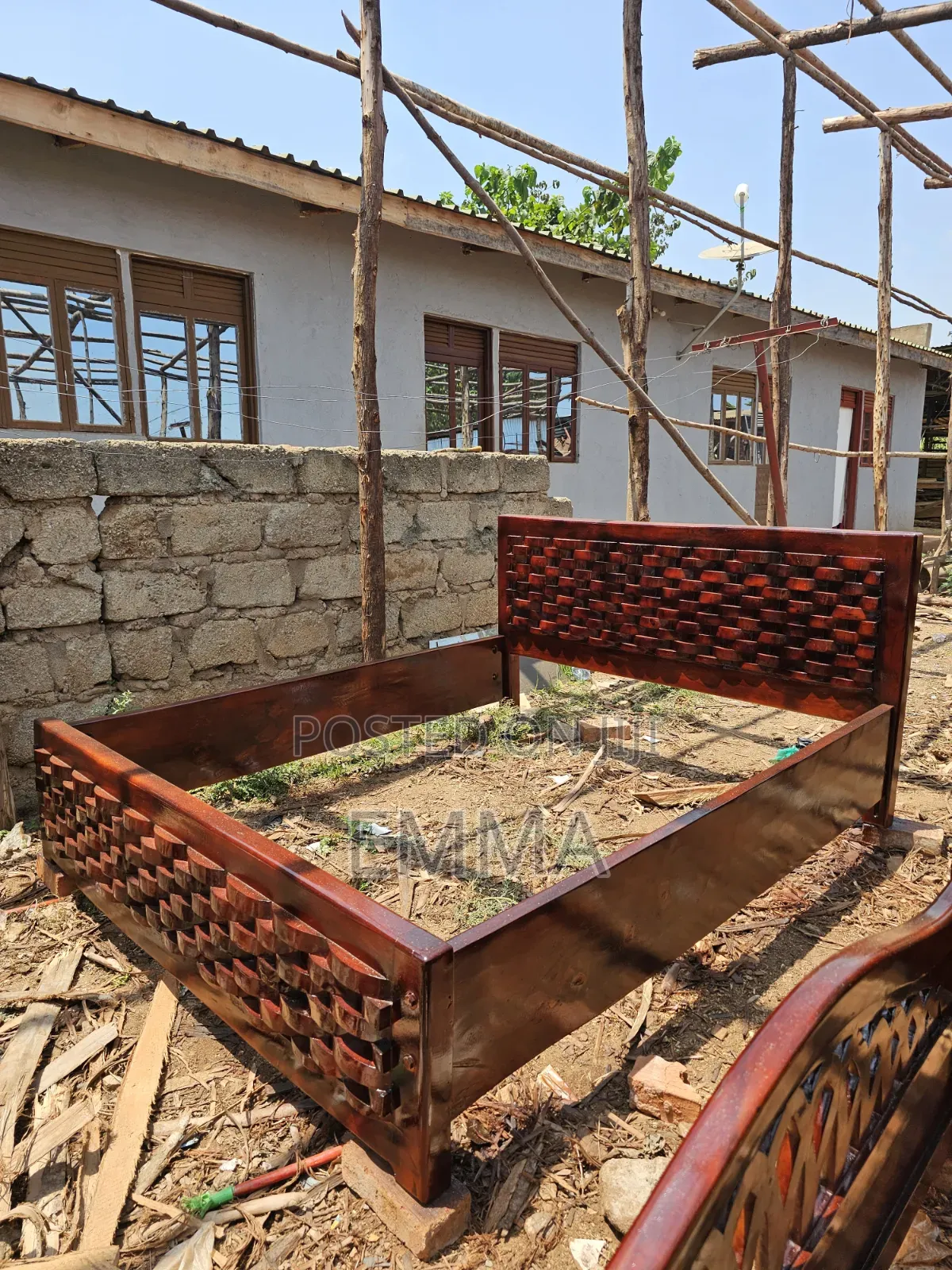 Basket Weave Bed