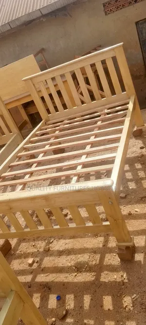 4 by 6 Clear Bed