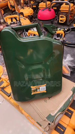 10-Litre  Steel Jerry Can for Storing and Transporting Fuel, Diesel,