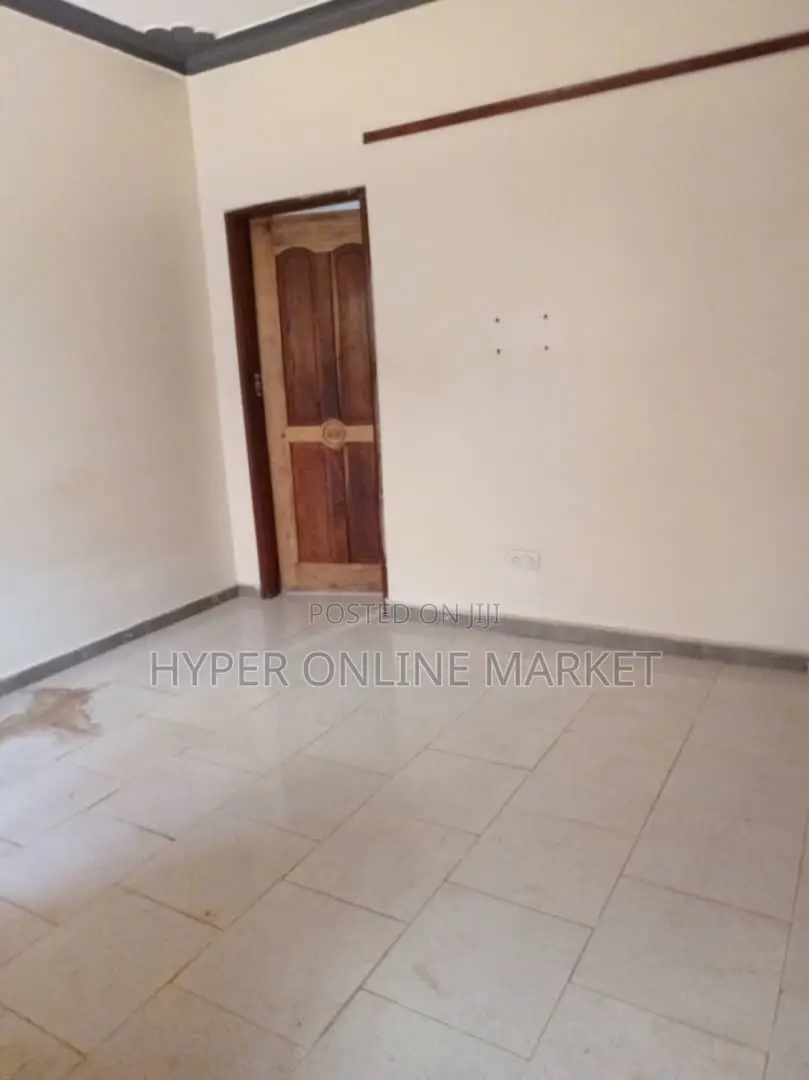 1bdrm House in Kira for rent