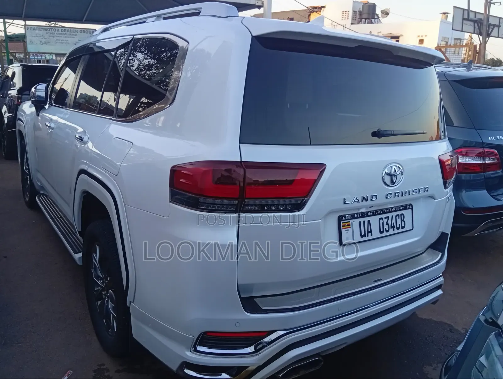 Toyota Land Cruiser 2023 White