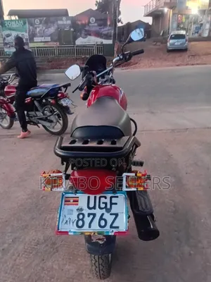Bajaj CT 125X 2025 Red