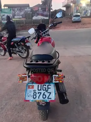 Bajaj CT 125X 2025 Red