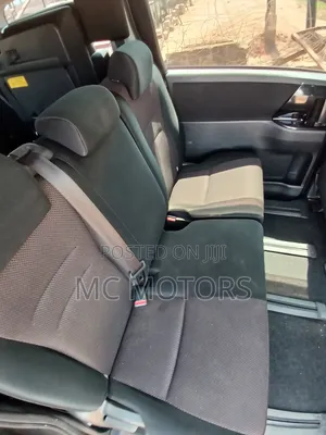 Toyota Noah 2012 Black