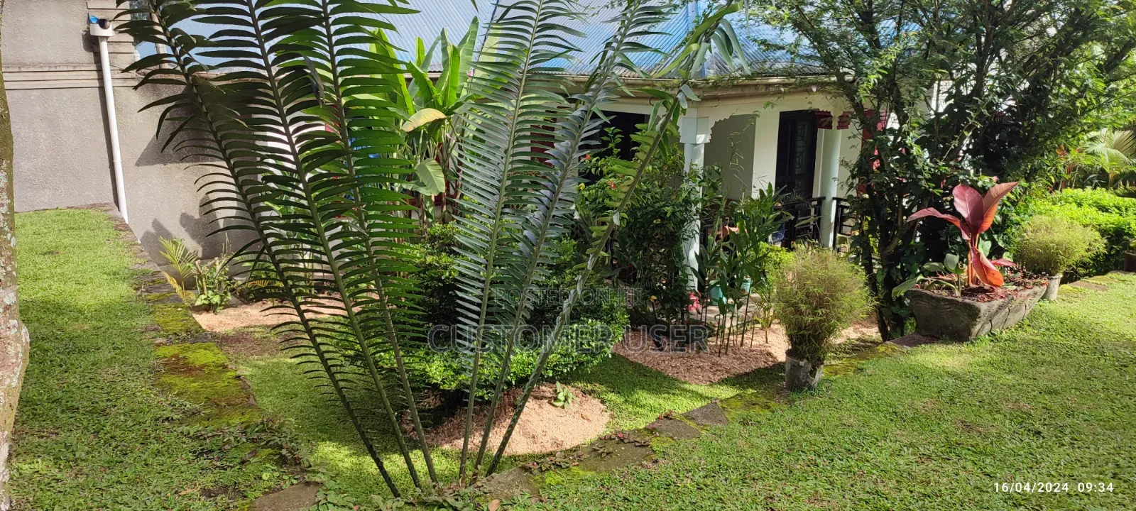 5bdrm House in Kabalore for sale
