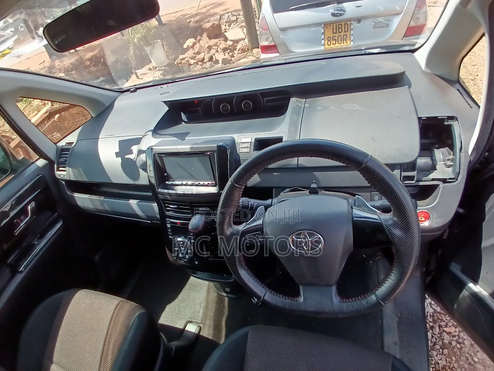 Toyota Noah 2012 Black