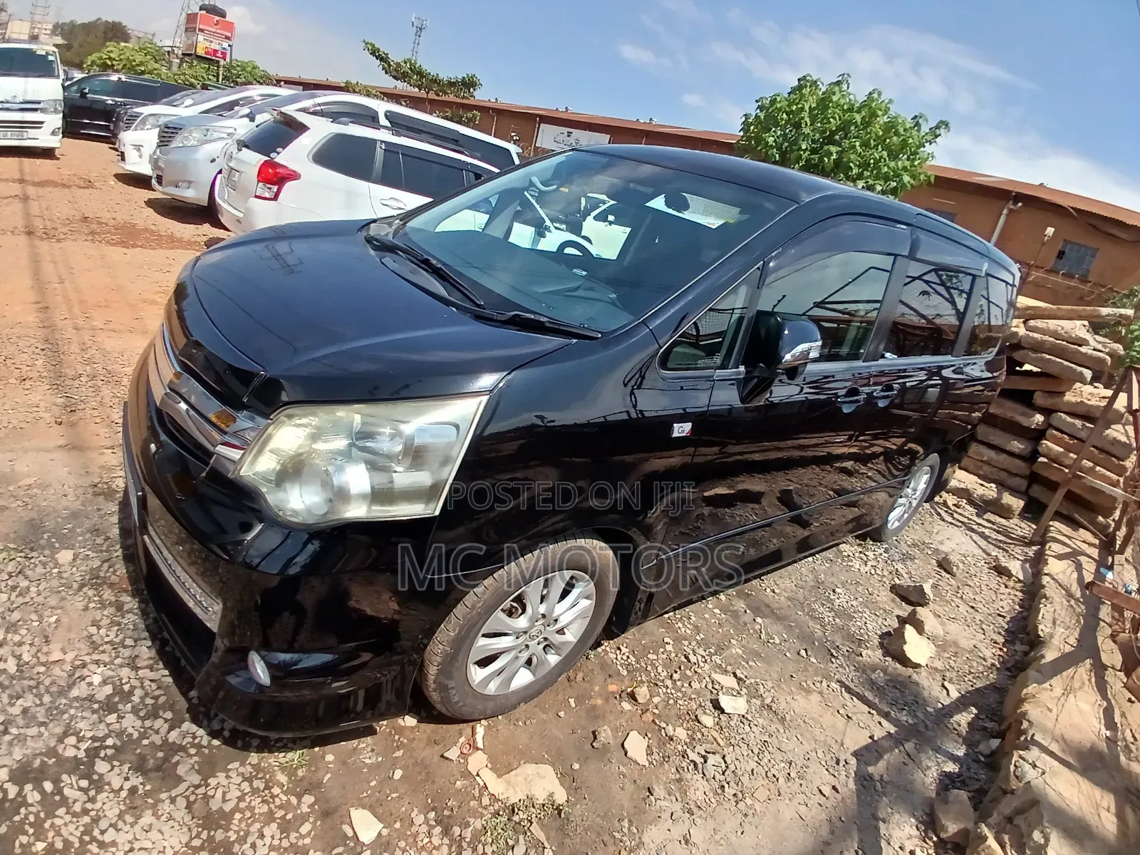 Toyota Noah 2012 Black