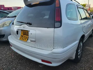 Toyota Carib 1998 White