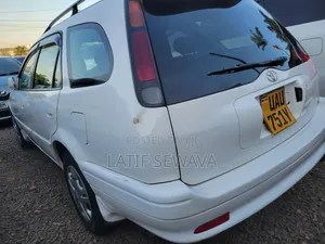 Toyota Carib 1998 White