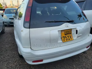 Toyota Carib 1998 White