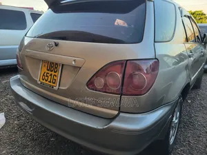 Toyota Harrier 2.2 16V 2003 Silver