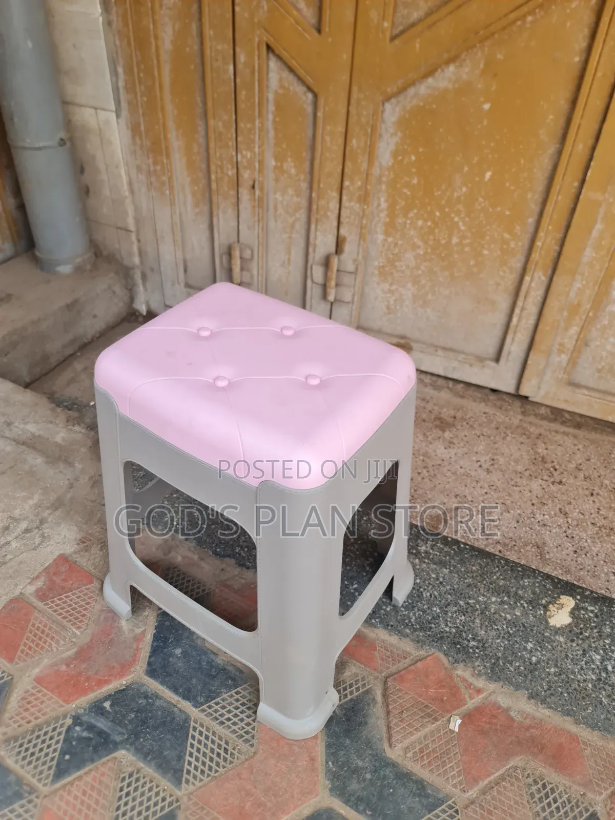 Cushioned Plastic Stools Plastic Stools