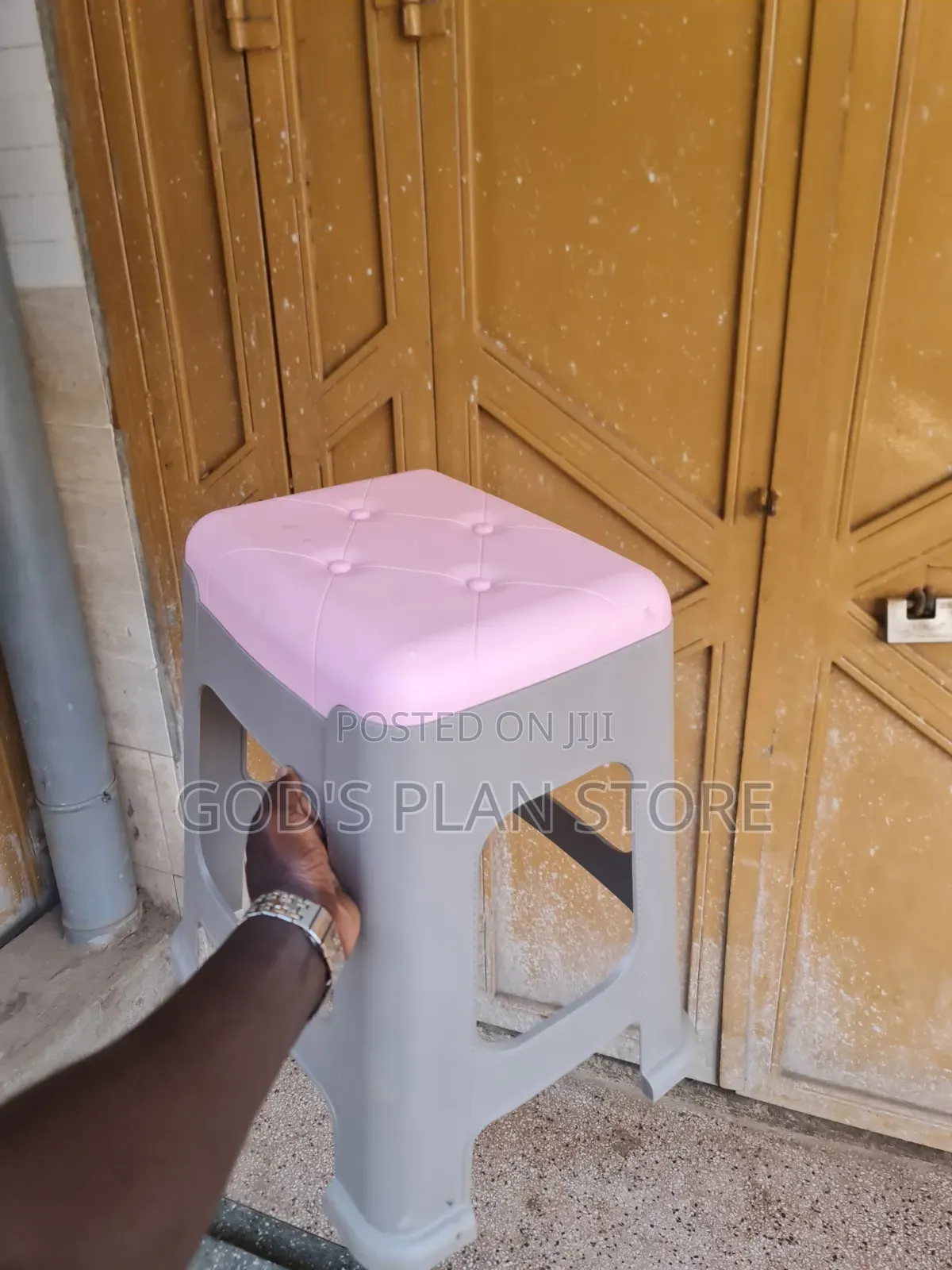 Cushioned Plastic Stools Plastic Stools