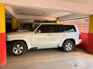 Nissan Patrol 2016 Silver