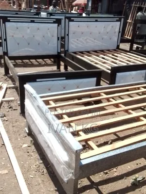 5by6 Leather Bed