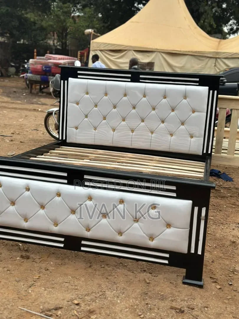 5by6 Leather Bed