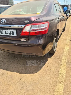 Toyota Premio 2012 Maroon