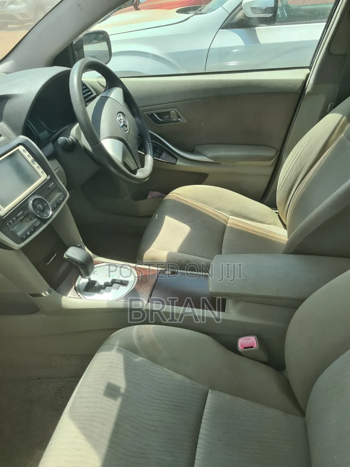 Toyota Premio 2012 Maroon