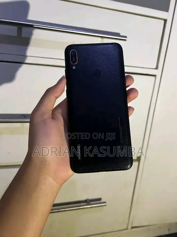 New Huawei Y6s 64 GB Black